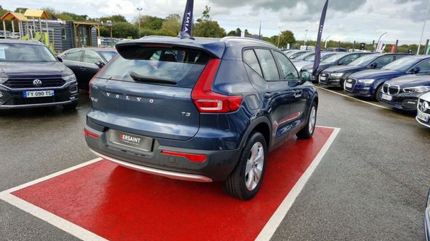 Volvo XC40 T3 120 kW image number 3