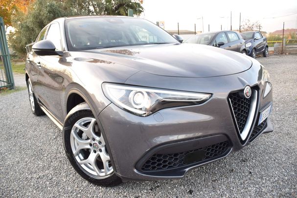 Alfa Romeo Stelvio 2.2 AT8 Q4 140 kW image number 1