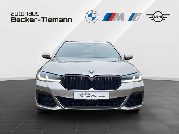 BMW 540d Touring M Sport Edition xDrive 250 kW image number 2