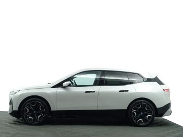 Car image 40
