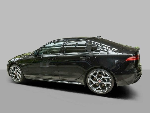 Jaguar XE P300 AWD 221 kW image number 3