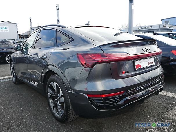 Audi Q8 50 e-tron S-line Sportback 250 kW image number 2