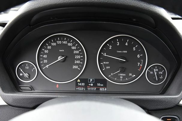 BMW 318i Touring Advantage 100 kW image number 18