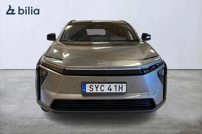 Car image 2