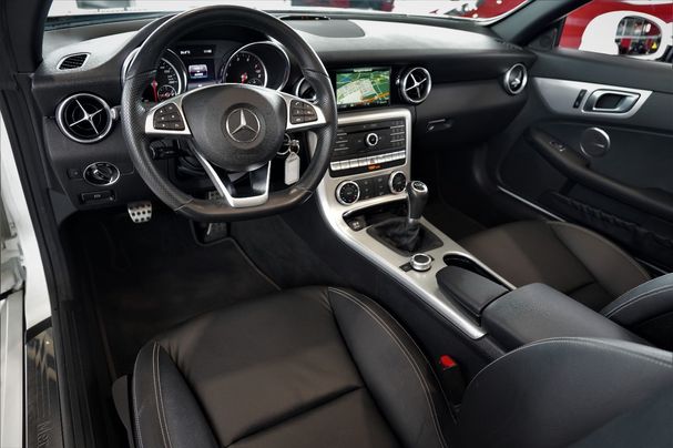 Mercedes-Benz SLC 180 115 kW image number 21