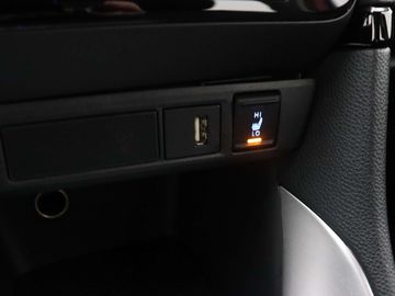 Car image 31