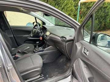 Car image 11