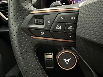 Car image 43