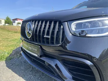 Car image 32
