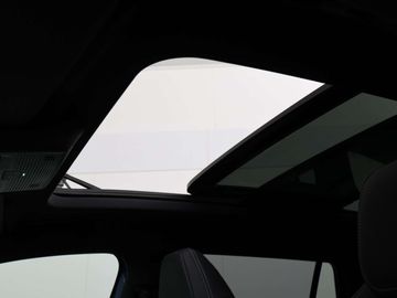 Car image 38