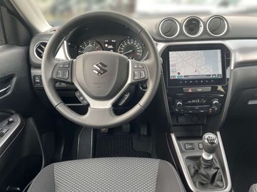 Car image 10