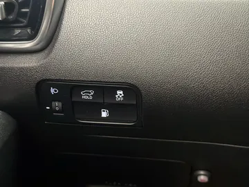 Car image 38