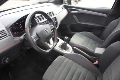 Car image 10