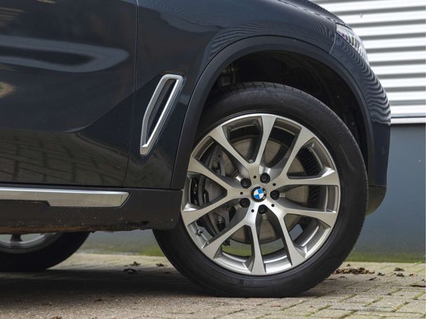 BMW X5 45e xDrive 290 kW image number 12