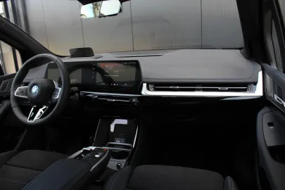 Car image 31