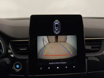 Car image 30