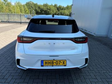 Car image 43