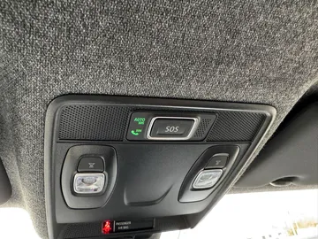 Car image 35
