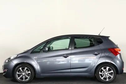Car image 28