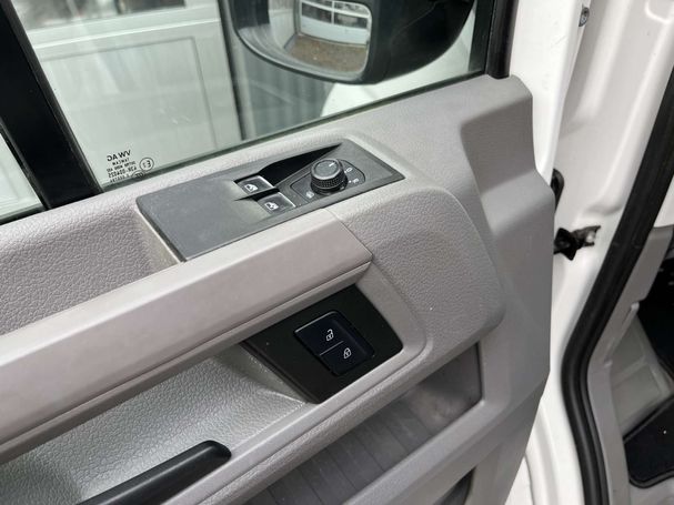 Volkswagen Crafter 35 TDI 75 kW image number 9