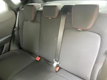 Car image 25