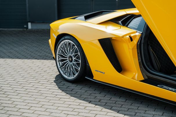 Lamborghini Aventador S 545 kW image number 24