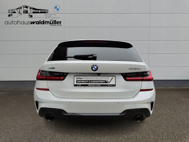 BMW 330 e Touring M Sport xDrive 215 kW image number 5