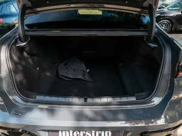Car image 32