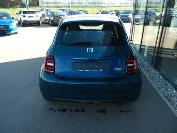 Car image 32