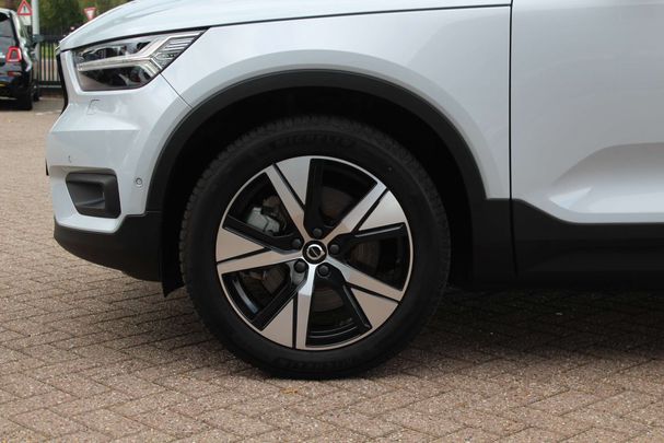 Volvo XC40 Recharge 171 kW image number 14