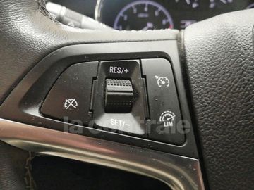 Car image 32