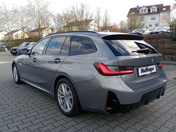 BMW 330 Touring e M 215 kW image number 5