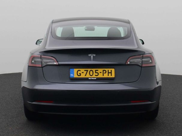 Tesla Model 3 211 kW image number 3