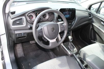 Car image 14