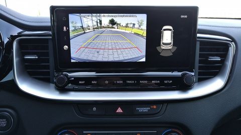 Car image 26