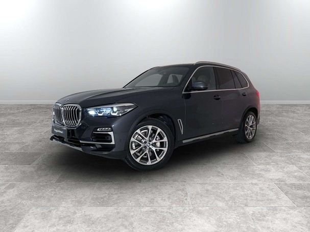 BMW X5 xDrive30d xLine 195 kW image number 1