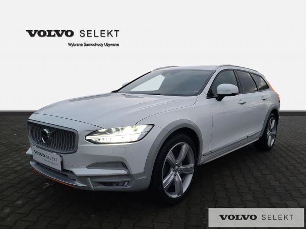 Volvo V90 Cross Country AWD 173 kW image number 1