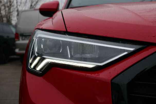 Audi Q3 35 TFSI S tronic S-line 110 kW image number 10