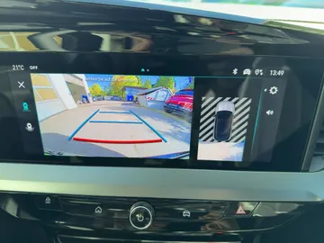 Car image 22
