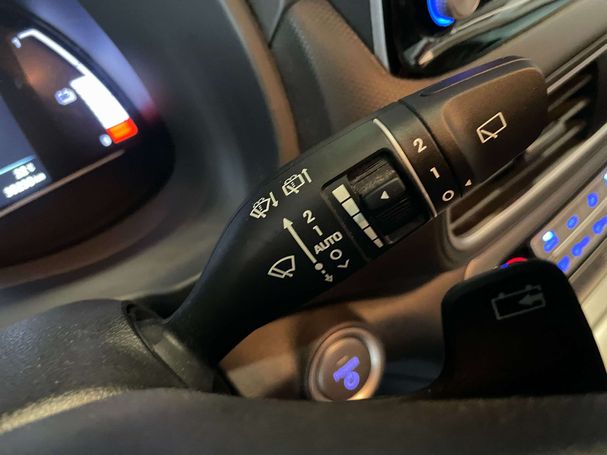 Hyundai Kona 64 kWh 150 kW image number 24