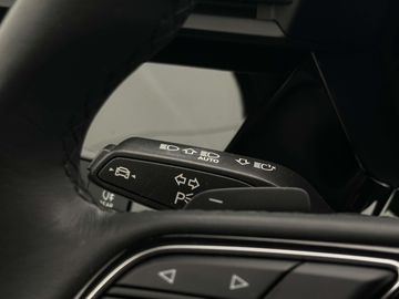 Car image 35