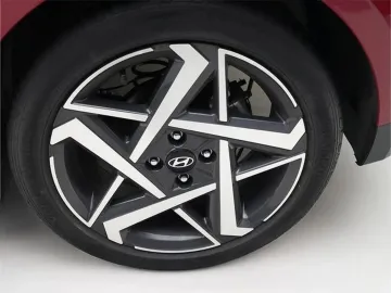 Car image 21