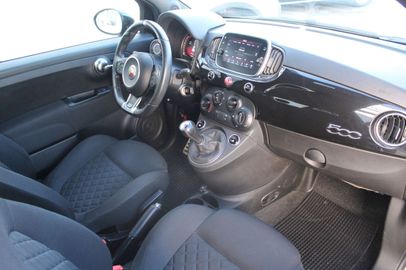 Car image 12