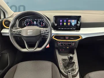 Car image 21