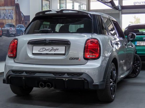 Mini Cooper S JCW DKG 131 kW image number 3