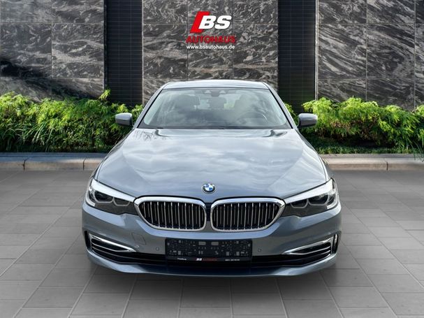 BMW 520d xDrive Luxury Line 140 kW image number 14