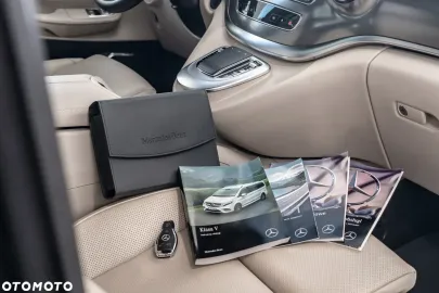 Car image 39