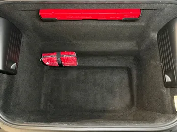 Car image 30