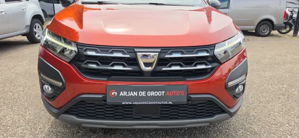 Car image 2