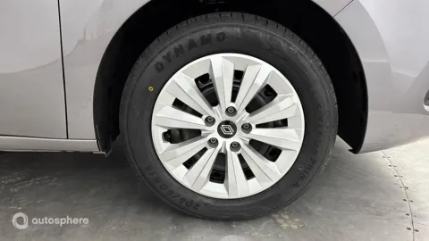 Car image 20